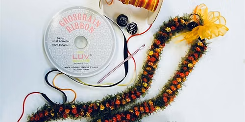 Crochet Rosette Lei - Pearl City