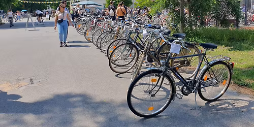 Fahrradmarkt \/\/ Bikemarket Kreuzk\u00f6lln \/\/ R\u00fctli Campus