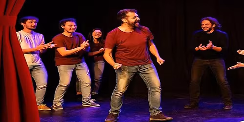 Divi\u00e9rtete Comunicando en un Escenario