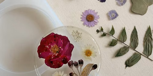 Fun with Flowers: Resin Coasters