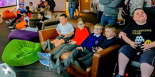 Everyone Can Child Gaming Sessions