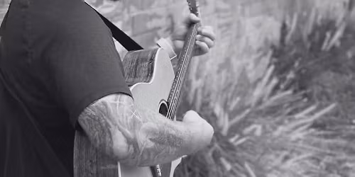 LIVE MUSIC \ud83c\udfb5 Chris Wade  