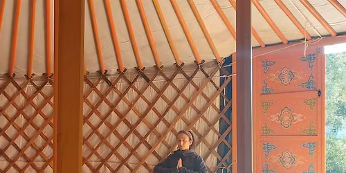 Flow & Presencia: Yoga Vinyasa con Arancha