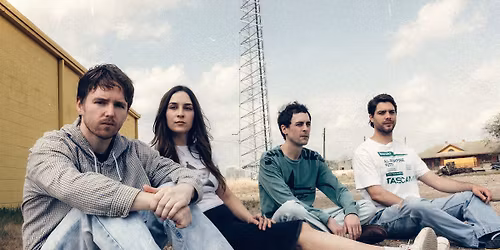 TEETHE w\/ villagerrr \/ Melaina Kol at Kings