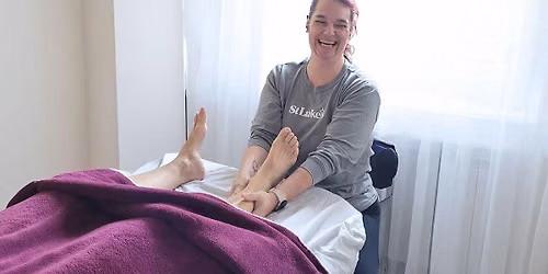 Practical Approaches with Therapeutic Foot Massage