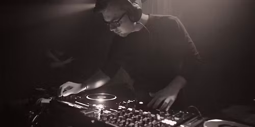 DJ Teft p\u00e5 Diskoteket