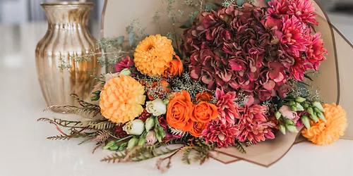 Fall Flower Bar: Create Your Own Autumn Bouquet | Calgary