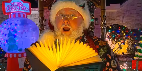 Free Santa Photos All are welcome!