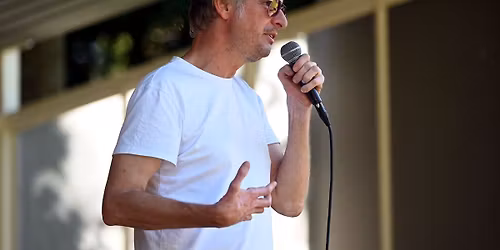 Poesieschlacht-punkt-acht. Der D\u00fcsseldorfer Poetry Slam im zakk.