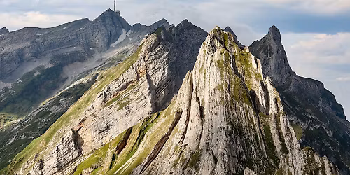 Der S\u00e4ntis \u2013 nur zu Fuss: Exklusive Alpstein-\u00dcberschreitung mit Gipfel\u00fcbernachtung