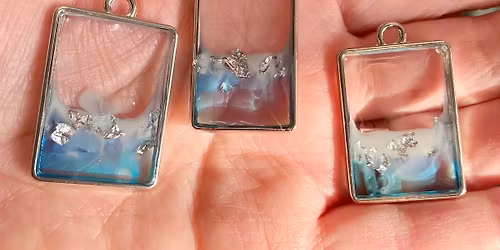 UV Resin Earring and Pendant Set - A Beginner Class