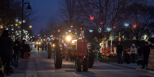 Tractor Rides in Lemont Downtown