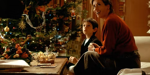 Knitflix and Chill: Love Actually (2003)