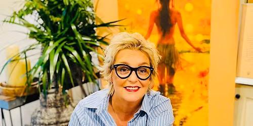 Tina Russell @ The Lansdowne Court Hotel, Antrim Road