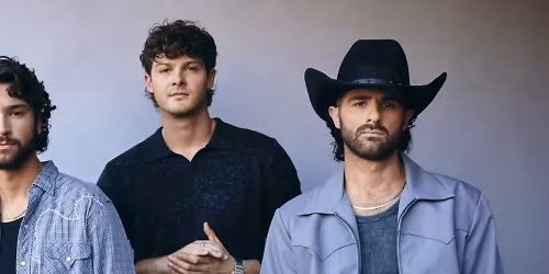 Restless Road, Chris Young in Calgary
