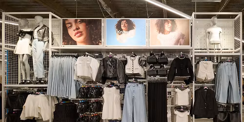 Primark Grapevine Mills Grand Opening