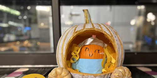 Pumpkin Decorating Contest at Urban District Market