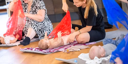 Babysalmesang in English