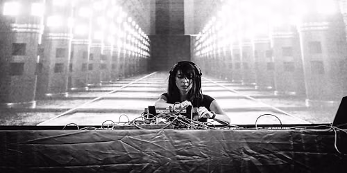 Amelie Lens - Ages 21+