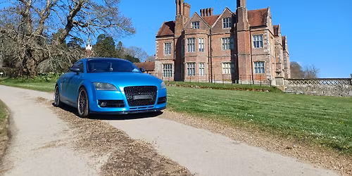 Pulling Boost Car Club Heads to Breamore House 
