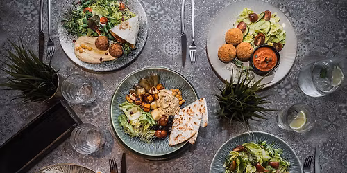 VEGANI\u0160KA VIENO BENDRO STALO VAKARIEN\u0116