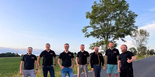 Pr\u00e1zdn\u00e9 Lahve na St\u0159elnici