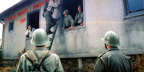 Proiec\u021bie Film: Karaula