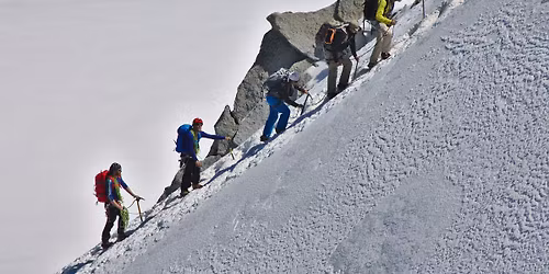 Formation alpinisme : progression de la cord\u00e9e et adaptation au terrain