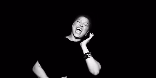 Ms. Lisa Fischer at Blue Note Jazz Club - NY