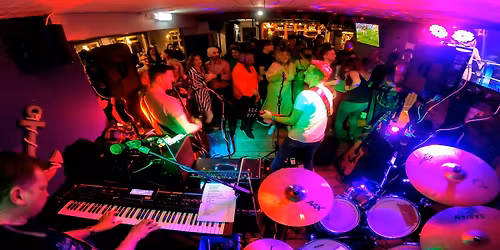 Freefall Live at The Pilot Inn, Hardwicke, Gloucester