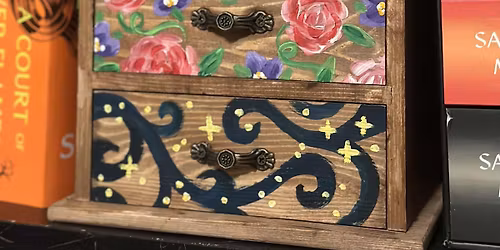 A Night in Prythian: Paint & Trivia Event at Citrus & Sage Bookshop in Brooksville with Sam!