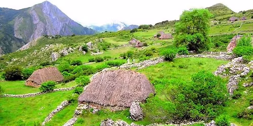 Somiedo - Lagos de Saliencia | Bra\u00f1a de Mumi\u00e1n