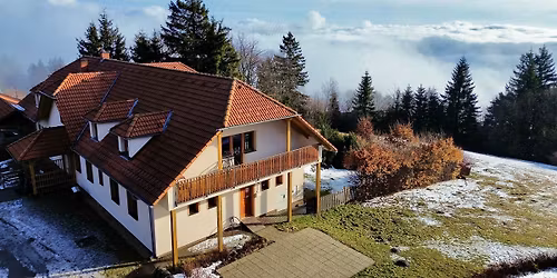 PIDIT\u00c1BOR MIKUL\u010c\u00c1K S MUZIJ\u00d3GOU A TURISTIKOU