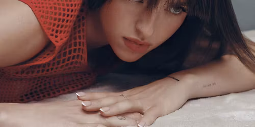 Alicia Moffet at Theatre Manuvie