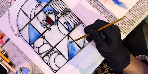 Fen\u00eatres sur l'\u00e2me : Atelier de peinture sur verre \/ Windows to the Soul: A Painted Glass Workshop