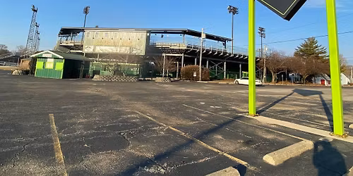 Alton River Dragons at Springfield Lucky Horseshoes at Robin Roberts Stadium at Lanphier Park
