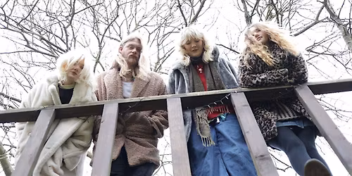 Mama Oh No + Decent Wrestlers