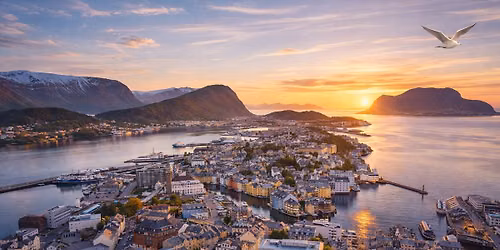 Alternativmesse i \u00c5lesund