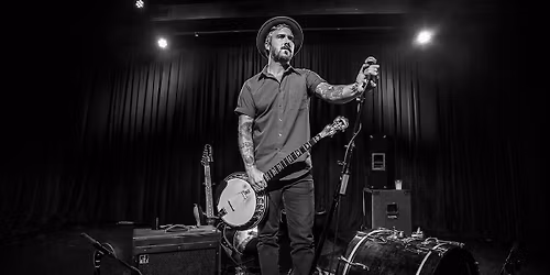 William Elliott Whitmore (21+)