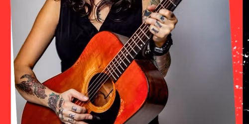 Independence Day Live Music with Lynnay Della Luce