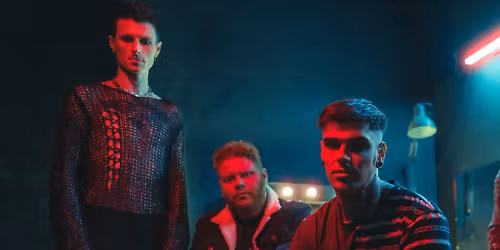 Melrose Avenue, Autumn Kings, Stray View in City of New York