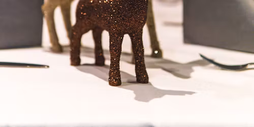 Gro\u00dfes Weihnachtsbuffet