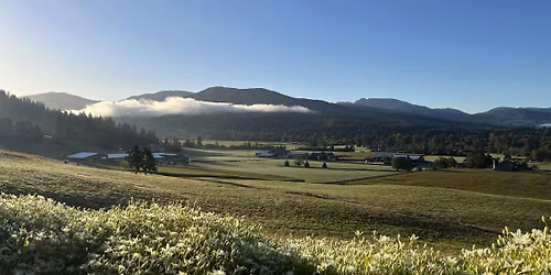 Trask River House Farm to table dinner featuring Abbey Creek Wines