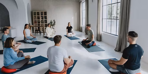 Ki\u00fat a t\u00falgondol\u00e1sb\u00f3l - Mindfulness workshop