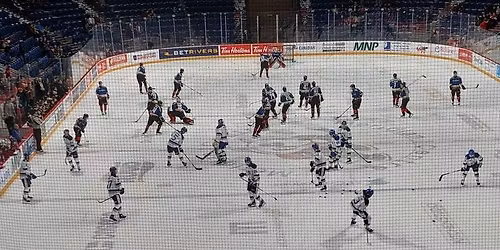 Niagara IceDogs at Sudbury Wolves at Sudbury Community Arena