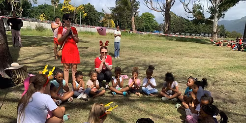 Christmas Party for the children in Golden Valley, Blanco -\nContact us to volunteer