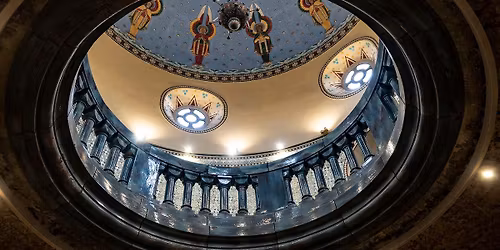 A Zsolnay Mauz\u00f3leum titkai a t\u00e9li napfordul\u00f3n \/\/ P\u00e9cs