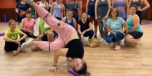 90 perces Kar\u00e1csonyi Hip-hop Alakform\u00e0l\u00f3