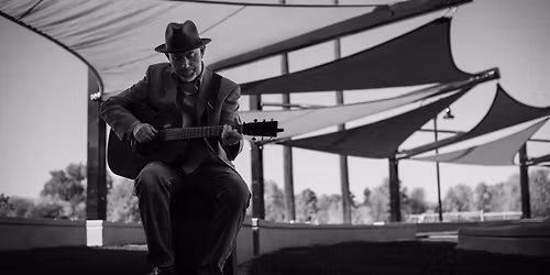 Live Music- Tom Catmull