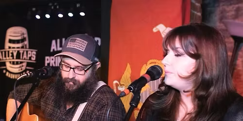 LIVE MUSIC WITH THE BERRYS